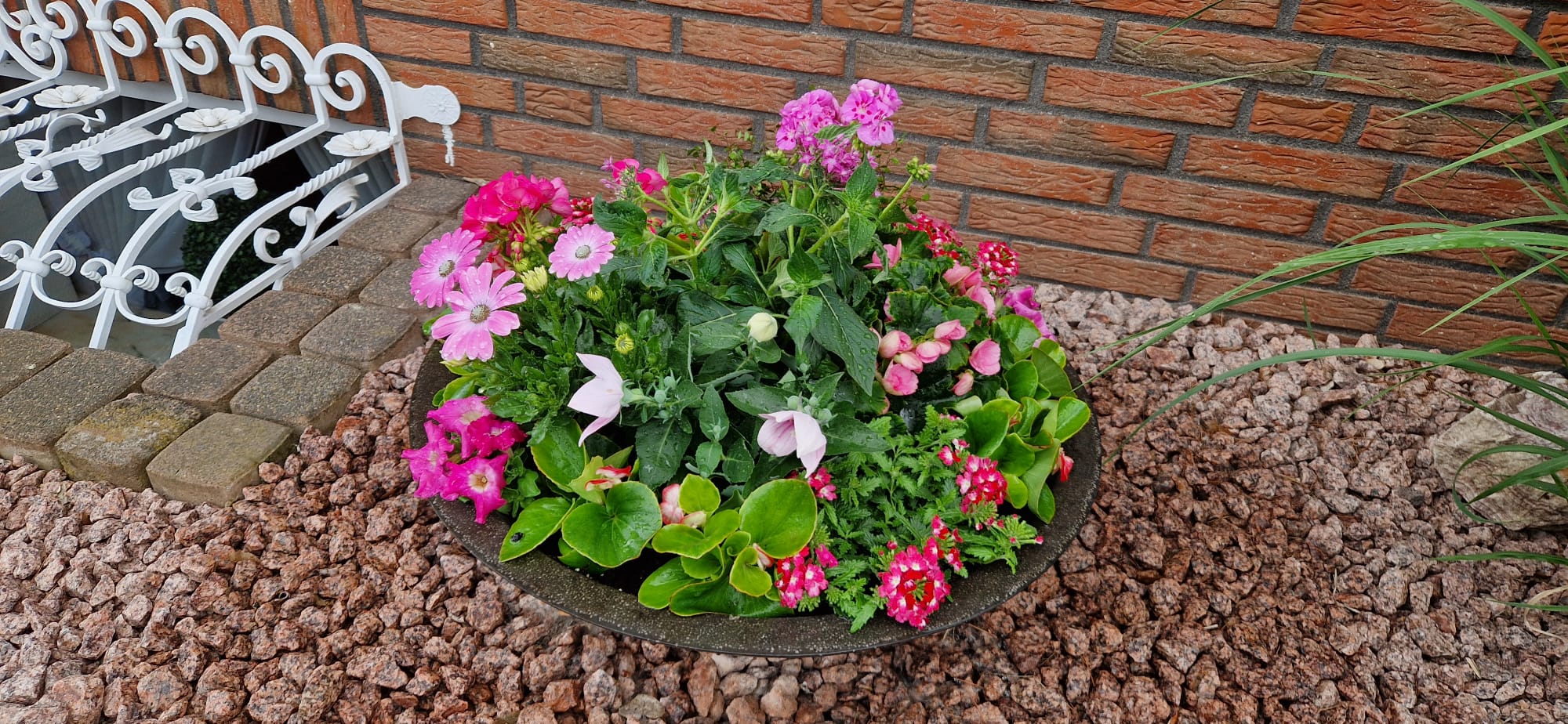 Beispielbild Gartenpflege 18