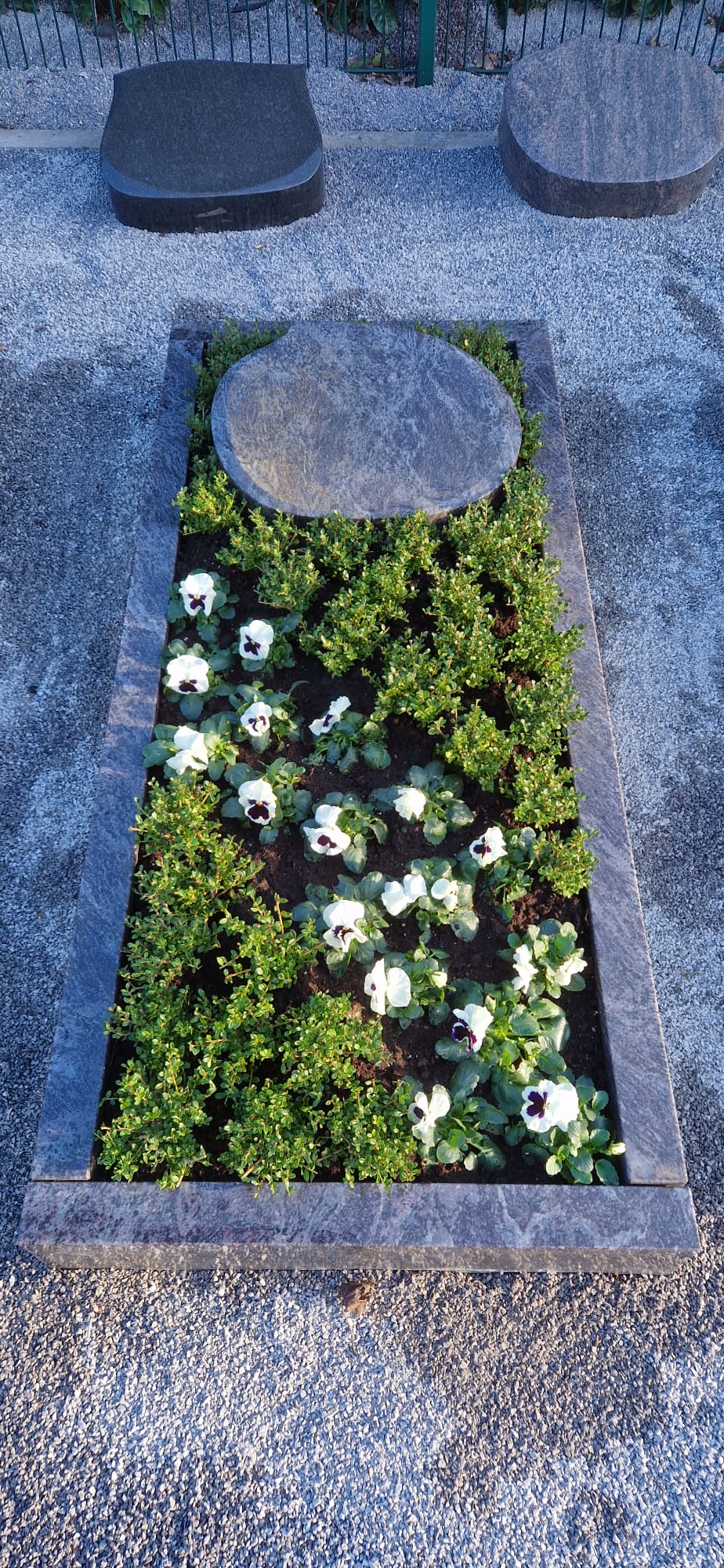 Beispielbild Grabpflege 26