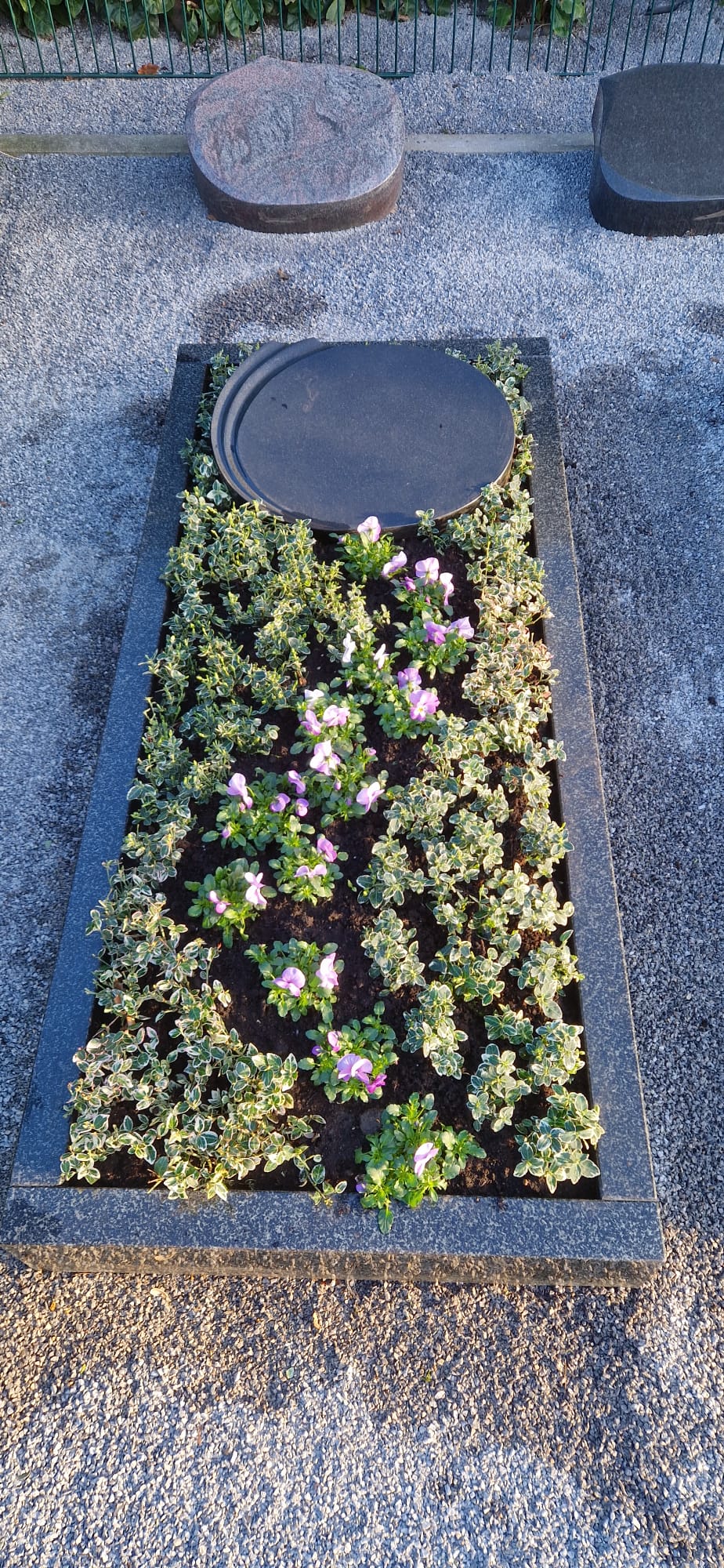 Beispielbild Grabpflege 28