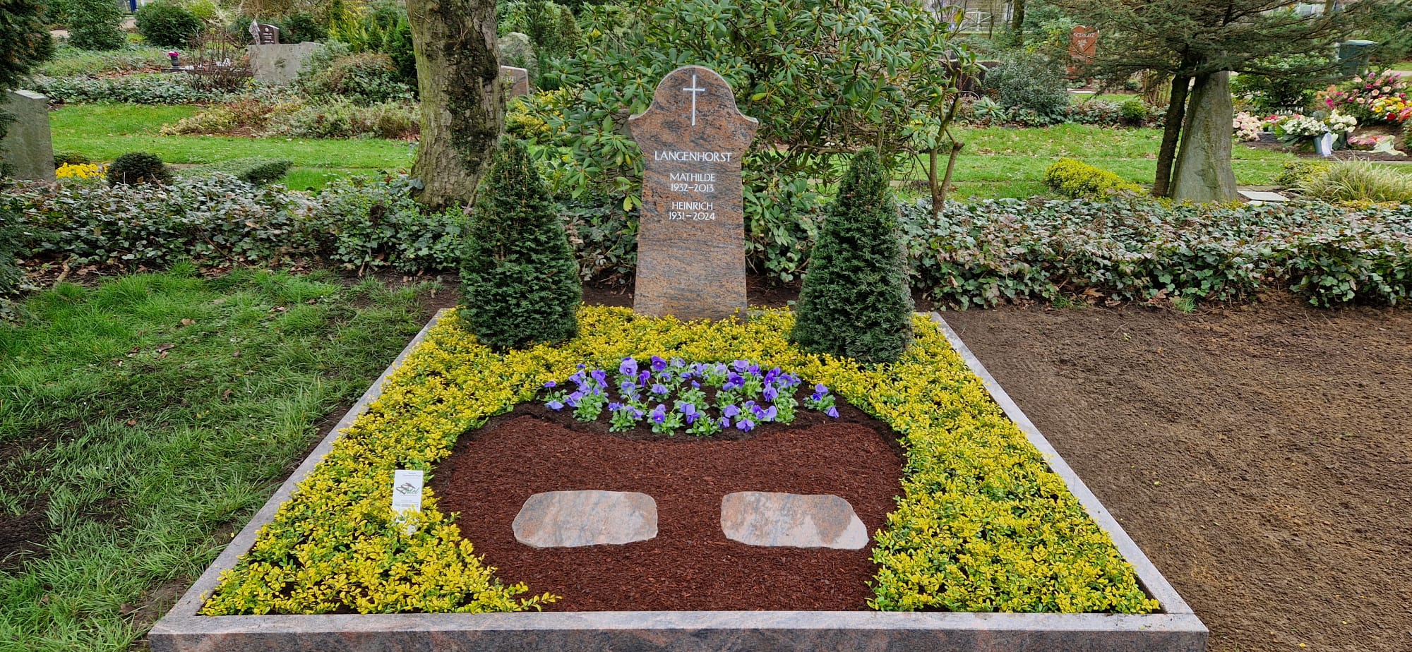 Beispielbild Grabpflege 32