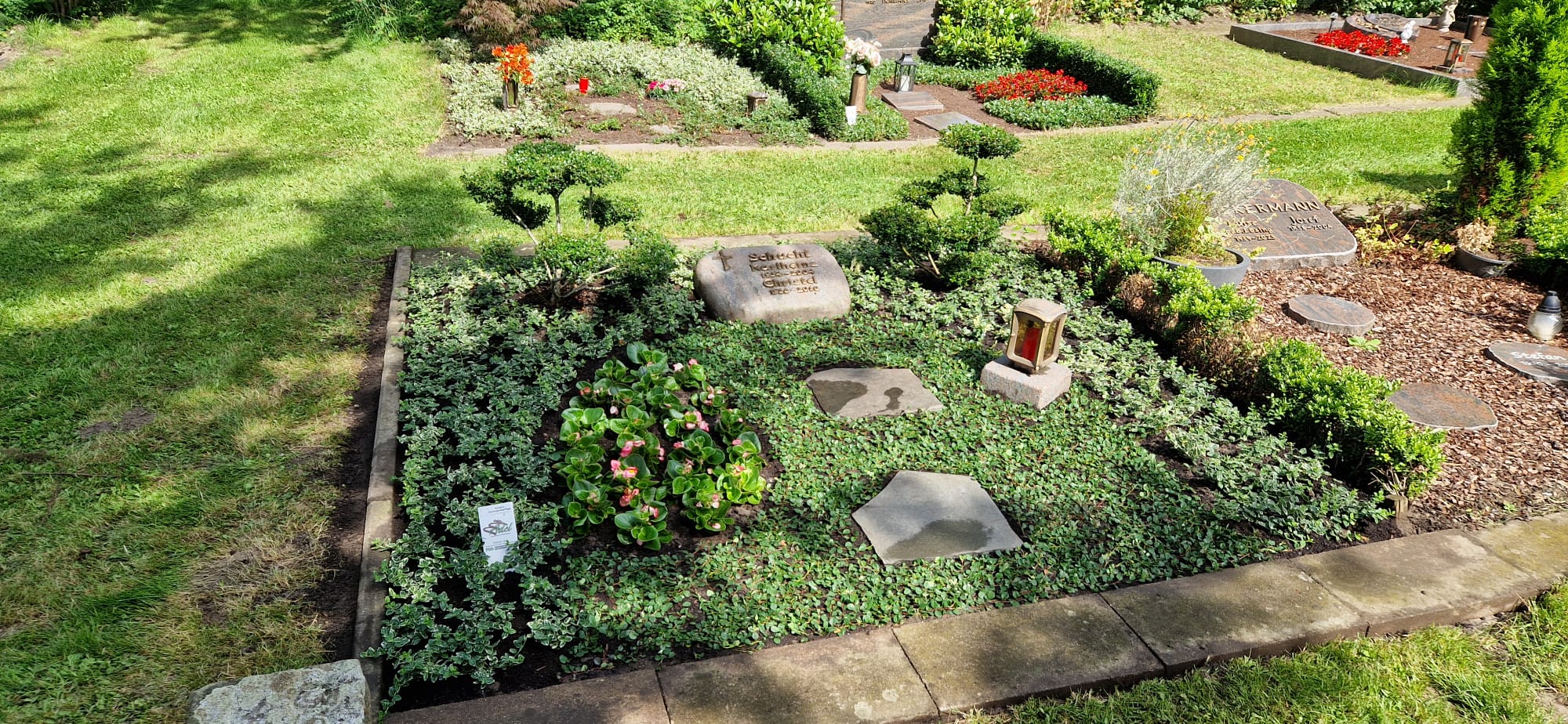 Beispielbild Grabpflege 48